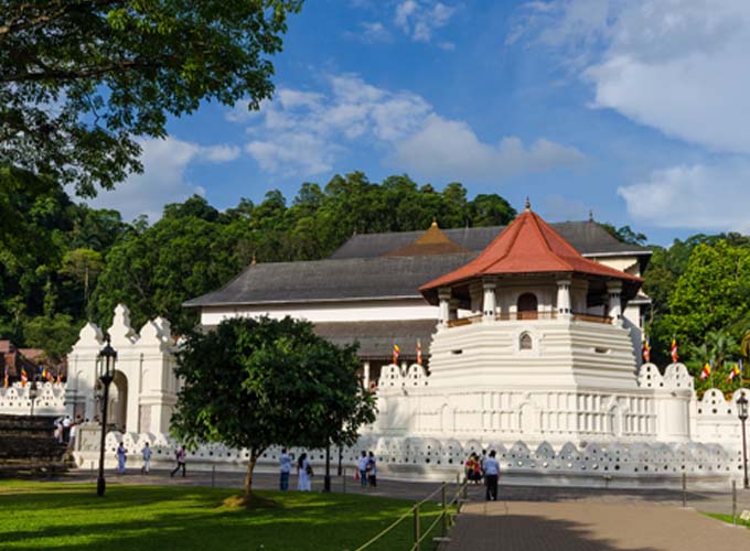 Temple of tooth, Kandy , Sri Lanka - VISIT 2 SRI LANKA